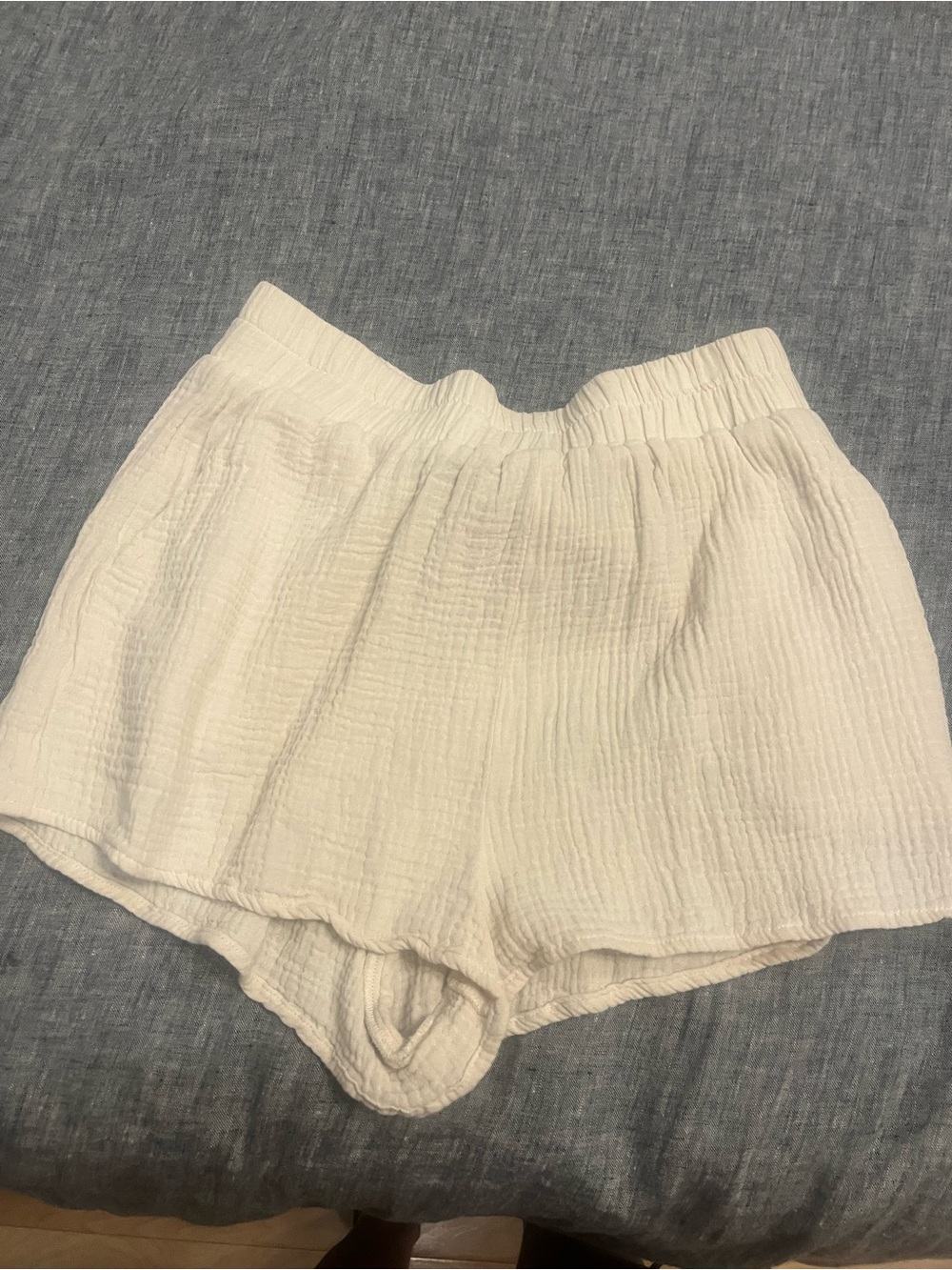 Vici White High-Waist Gauze Shorts